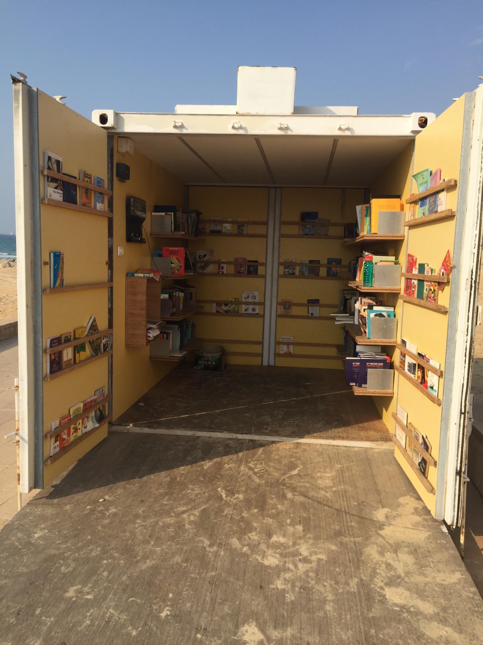 beach-library